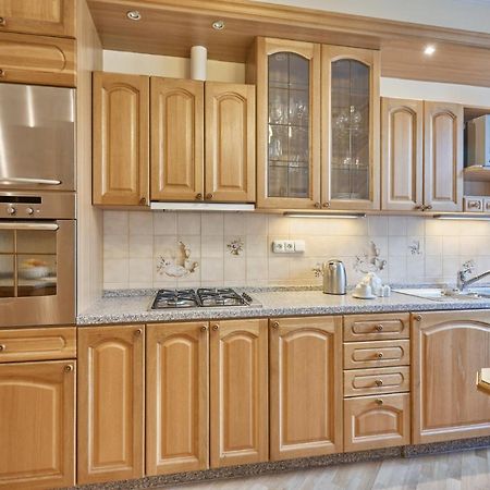 Villa Deluxe Apartments كارلوفي فاري المظهر الخارجي الصورة