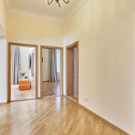 Villa Deluxe Apartments كارلوفي فاري المظهر الخارجي الصورة