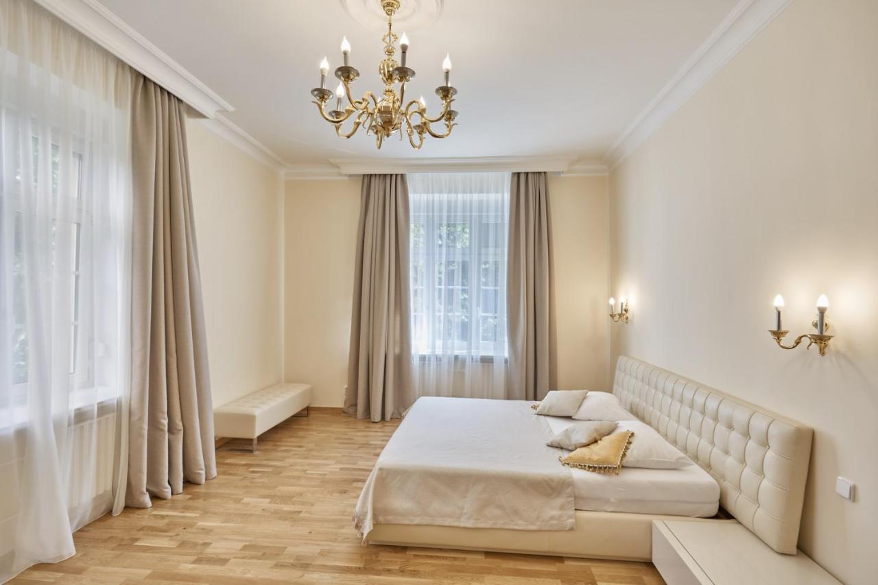 Villa Deluxe Apartments كارلوفي فاري المظهر الخارجي الصورة